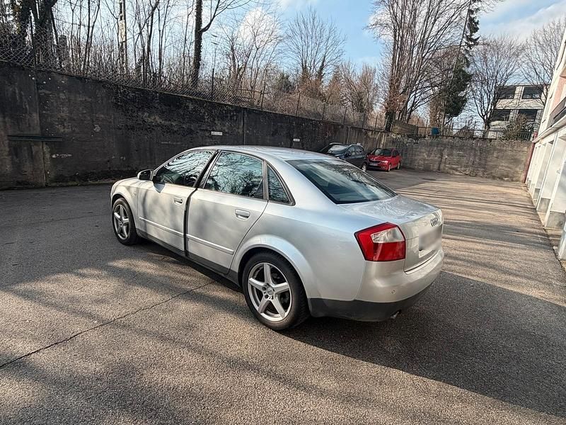 Gebraucht Audi A4 170 PS (125 kW) 2002 Grau Limousine