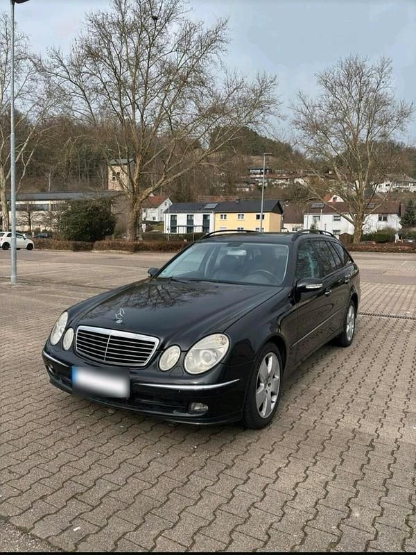 Gebraucht Mercedes E350 272 PS (200 kW) 2005 Schwarz Kombi