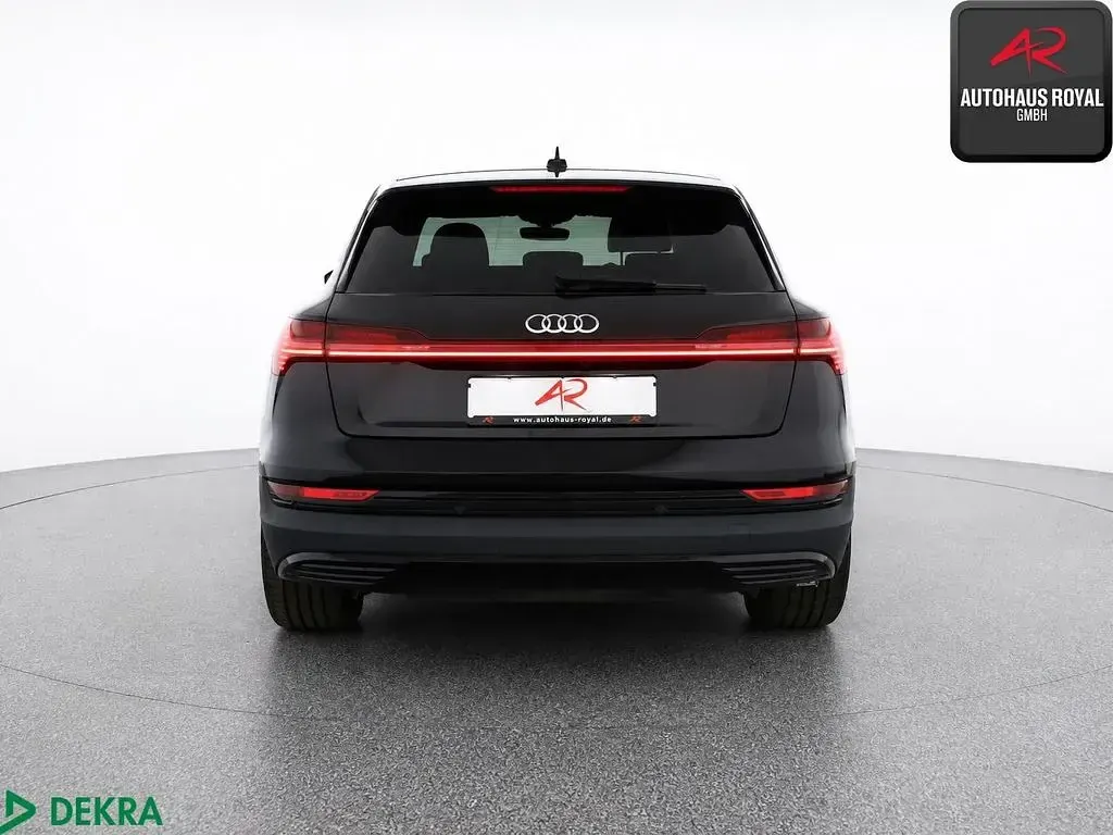 Gebraucht Audi e-tron S-Line 300 kW (408 PS) 2023 Schwarz SUV