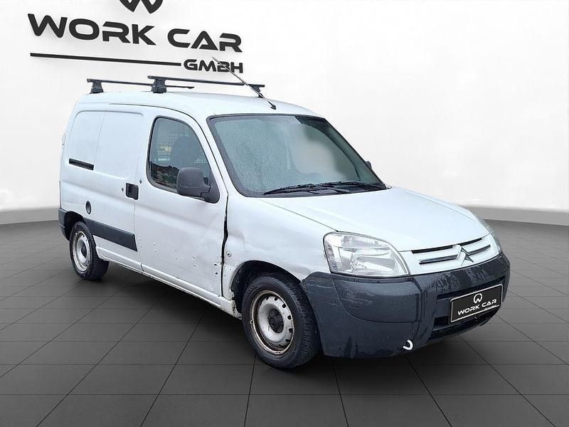 Weiß Gebraucht 2009 Citroën Berlingo First Van / Kleinbus | 1.999 € (Guter Preis) - Bild 1/4