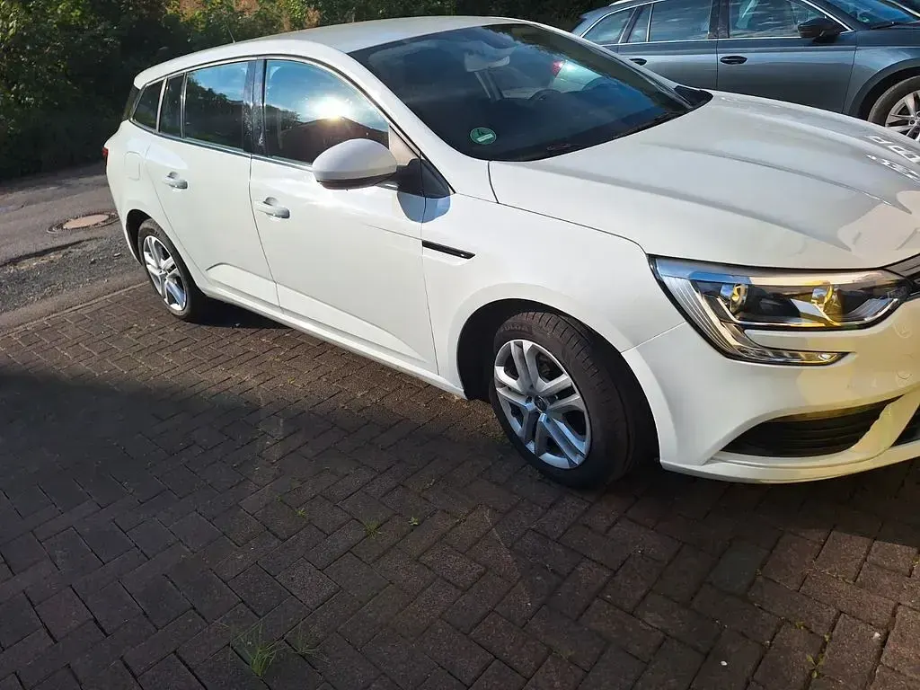Gebraucht Renault Mégane GT Line GT-Line 132 PS (97 kW) 2018 Weiß Limousine