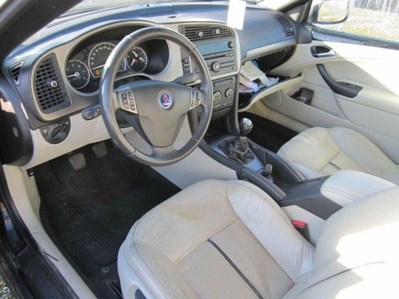 Gebraucht Saab 9-3 Cabriolet Vector 160 PS (117 kW) 2012 Schwarz Cabrio