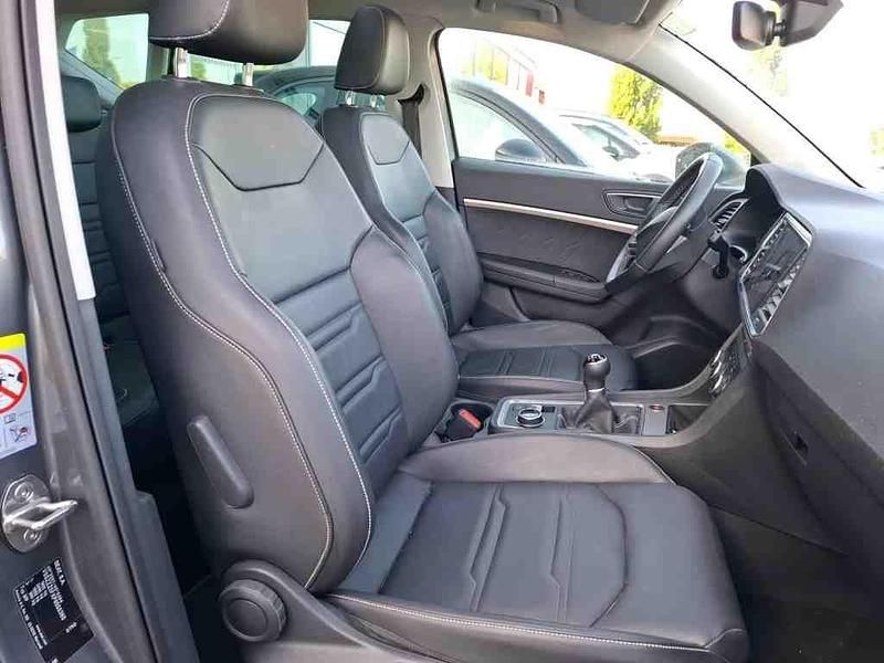 Grau Gebraucht 2023 Seat Ateca Xperience SUV | 25.500 € (Fairer Preis) - Bild 1/3