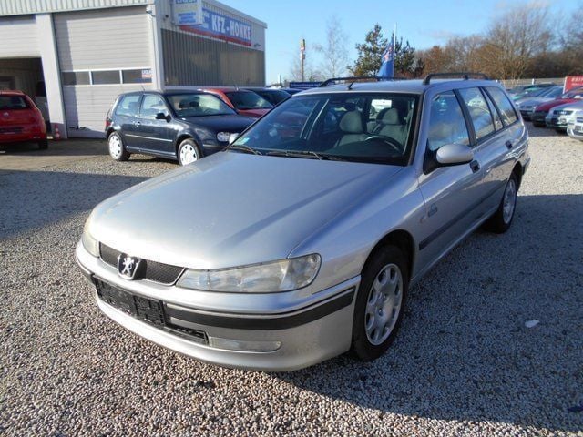 Gebraucht Peugeot 406 90 PS (66 kW) 2000 Silber metallic Kombi
