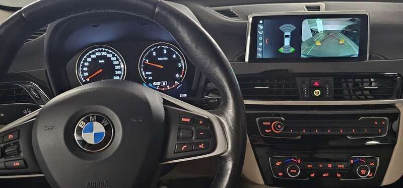 Schwarz Gebraucht 2018 BMW X1 xLine SUV | 15.000 € (Guter Preis) - Bild 1/4