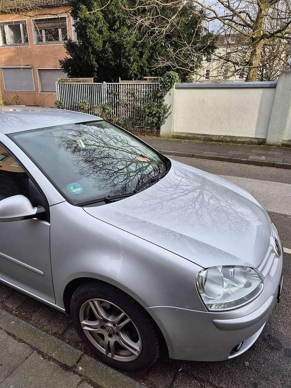 Gebraucht 2004 VW Golf IV Comfortline Limousine | 3.100 € (Teuer) - Bild 1/4