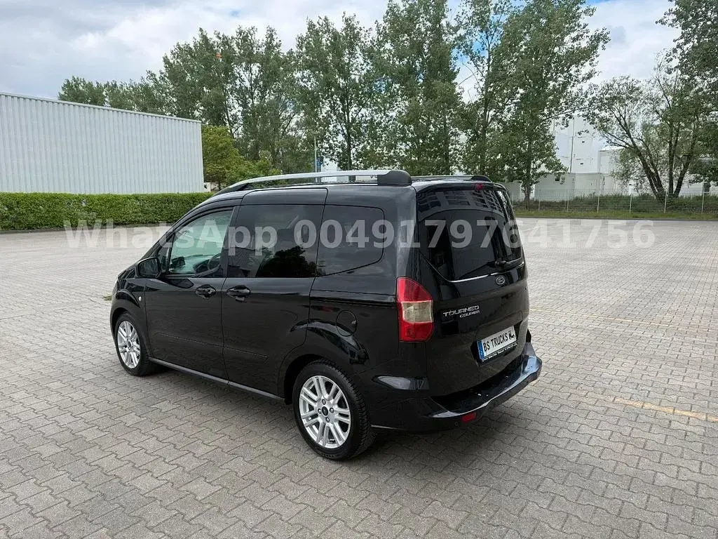 Gebraucht Ford Tourneo Courier Titanium 101 PS (74 kW) 2016 Schwarz Van / Kleinbus