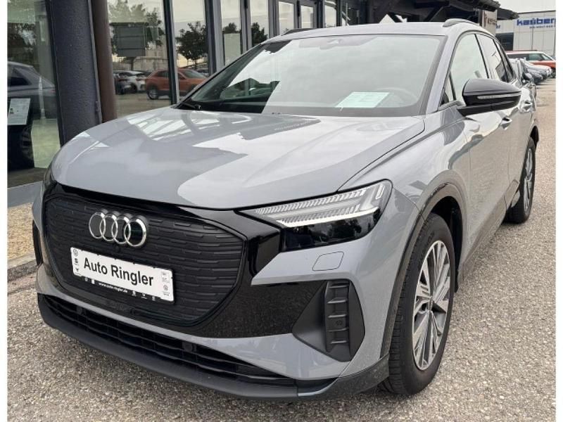 Mondsteingrau Gebraucht 2023 Audi e-tron Comfort SUV | 33.490 € (Fairer Preis) - Bild 1/3