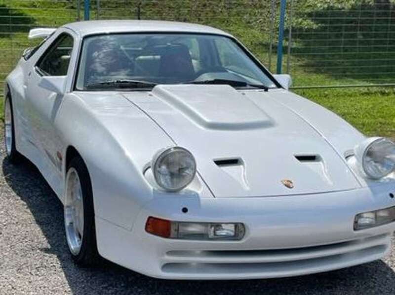 Perlmutt weiß Gebraucht 1984 Porsche 928 Coupé | 35.990 € - Bild 1/4