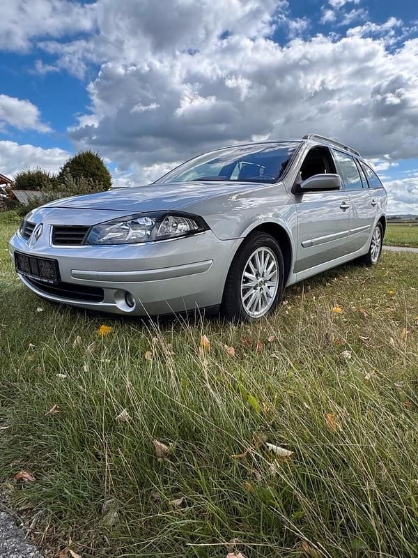Silber Gebraucht 2007 Renault Laguna III Kombi | 2.100 € (Superpreis) - Bild 1/4