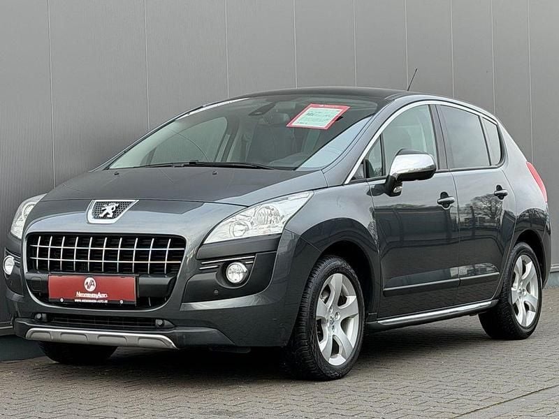 Grau Gebraucht 2012 Peugeot 3008 Allure Van / Kleinbus | 7.990 € (Etwas zu teuer) - Bild 1/4