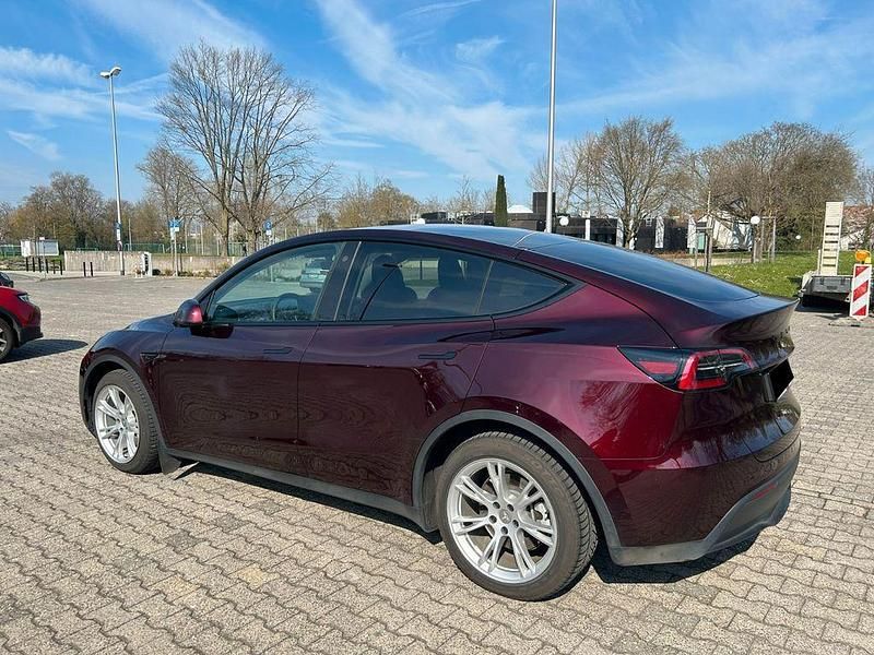Gebraucht Tesla Model Y Long Range AWD 378 kW (514 PS) 2023 Rot SUV
