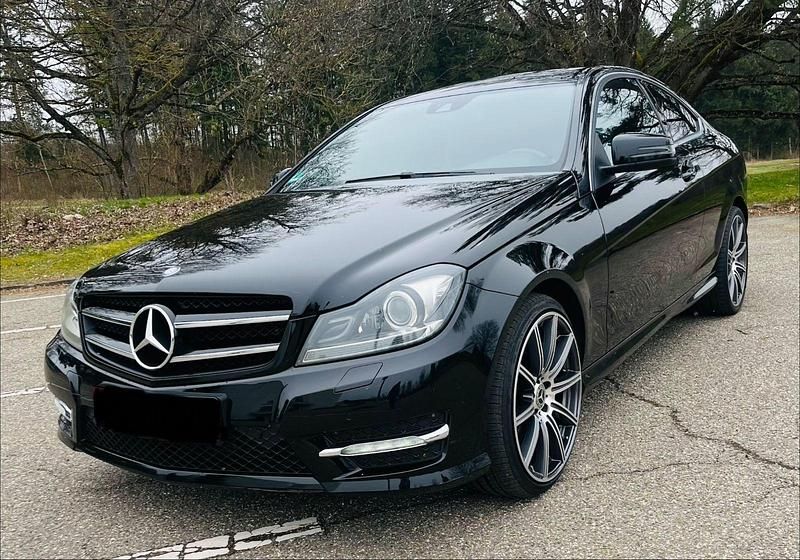Gebraucht Mercedes C200 184 PS (135 kW) 2013 Schwarz Coupé