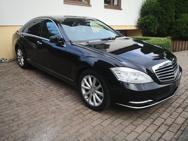 Gebraucht Mercedes S350 272 PS (200 kW) 2010 Schwarz Limousine