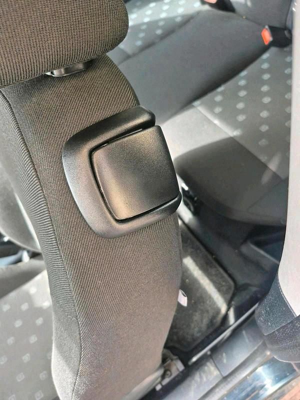 Usata Ford Fiesta 80 CV (58 kW) 2005 Blu Utilitaria