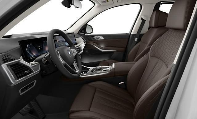 Neu BMW X7 381 PS (280 kW) 2026 Alpinweiß uni SUV