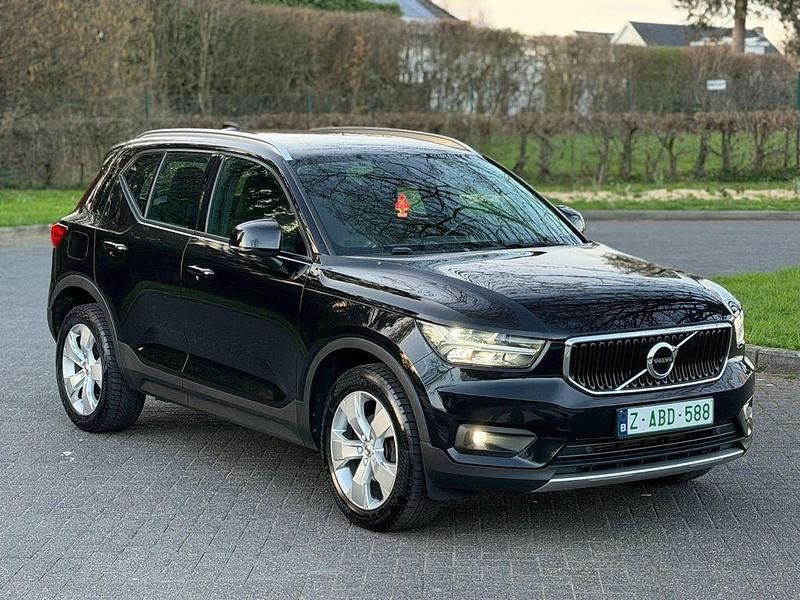Gebraucht Volvo XC40 Momentum 150 PS (110 kW) 2021 Schwarz SUV