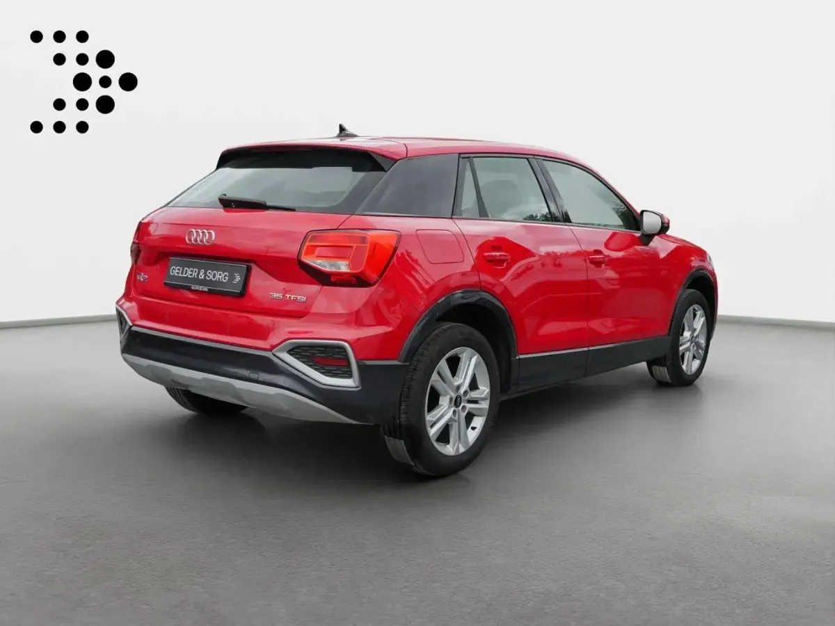 Gebraucht Audi Q2 Advanced Plus 150 PS (110 kW) 2021 Rot SUV