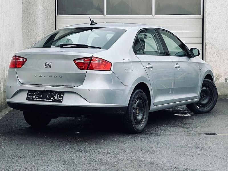 Gebraucht Seat Toledo 105 PS (77 kW) 2014 Silber Kleinwagen