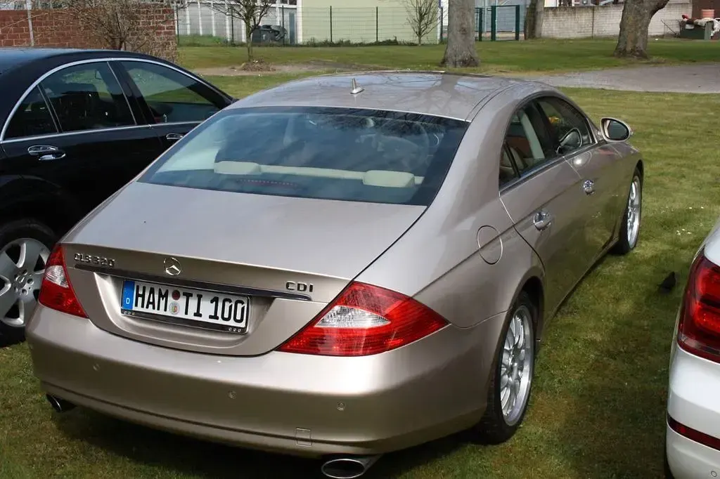 Gebraucht Mercedes CLS320 224 PS (164 kW) 2007 Beige Coupé