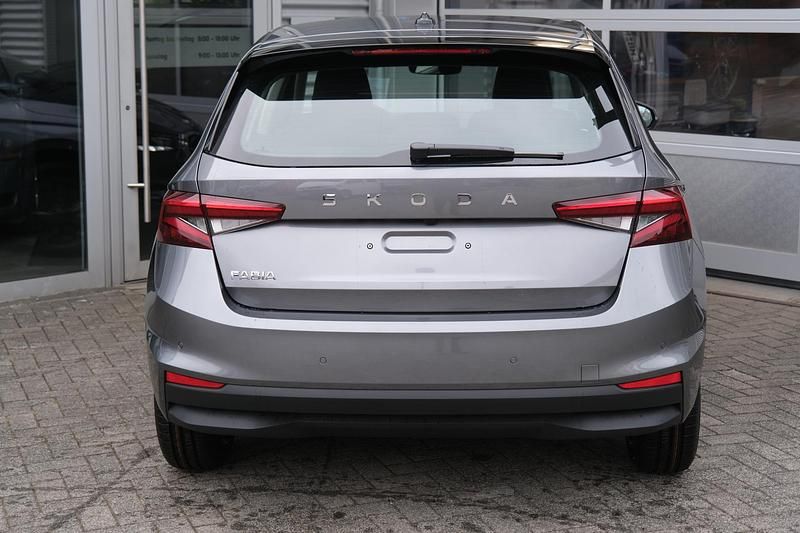 Neu Skoda Fabia Selection 150 PS (110 kW) 2025 Graphite grau metallic Limousine