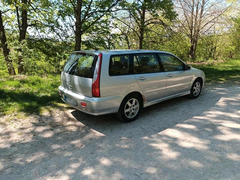 Second-hand Mitsubishi Lancer 98 CP (72 kW) 2003 Argintiu Break