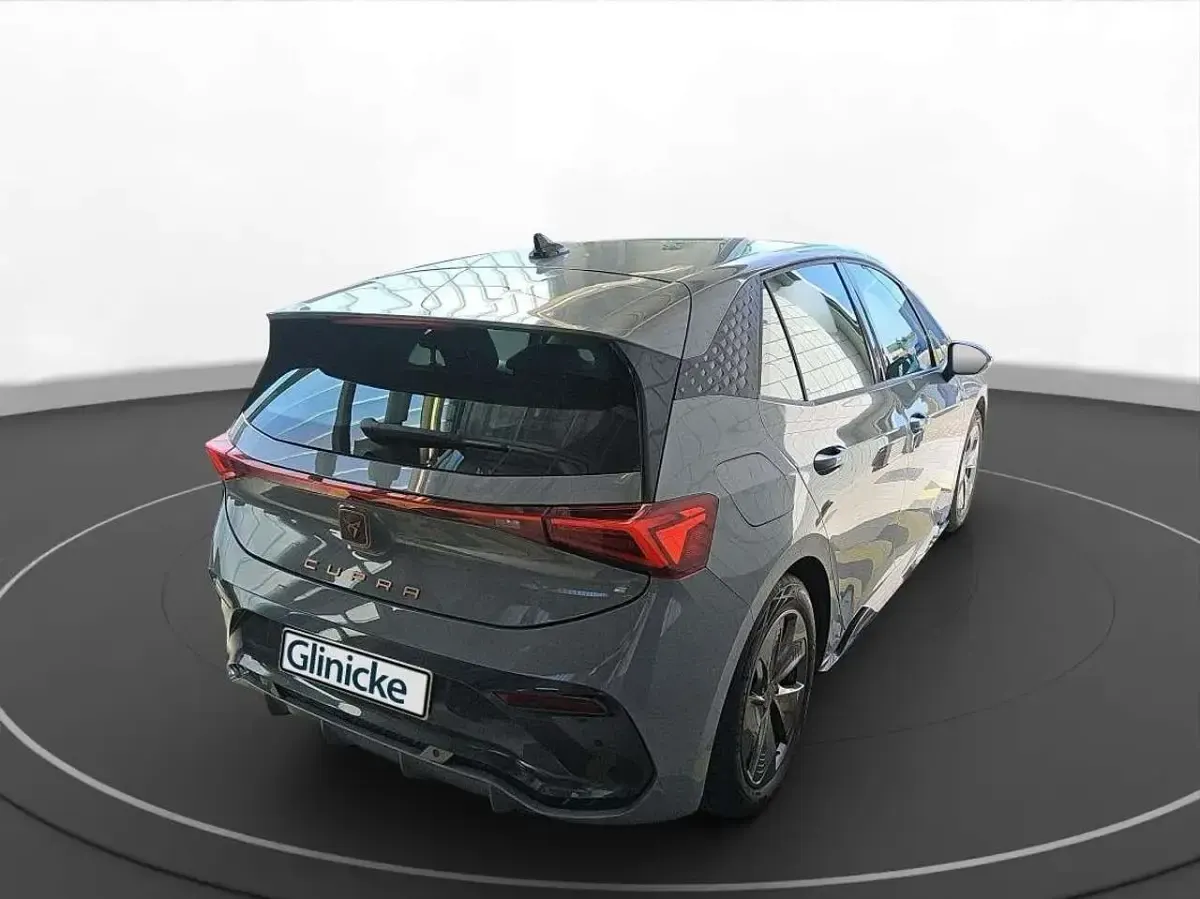 Używany Cupra Born 150 kW (204 KM) 2024 Szary Hatchback