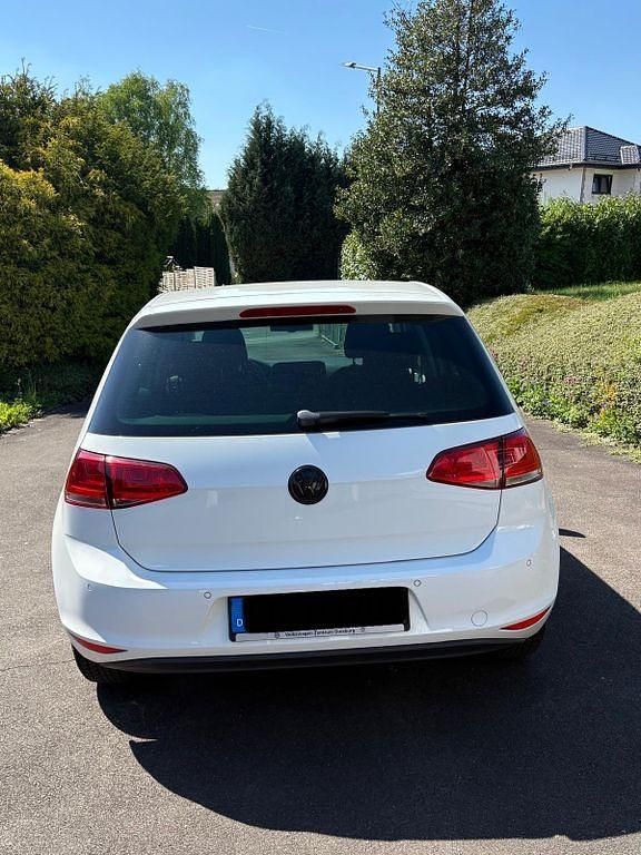 Gebraucht VW Golf VII Cup 86 PS (63 kW) 2014 Weiß Limousine