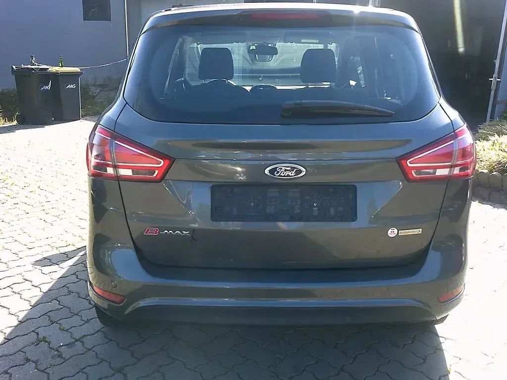 Gebraucht Ford B-MAX Titanium 101 PS (74 kW) 2016 Magneticgrau (metallic) Van / Kleinbus