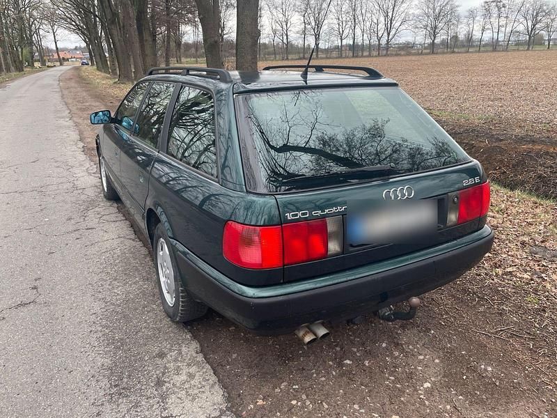 Gebraucht Audi 100 174 PS (127 kW) 1994 Grün Kombi