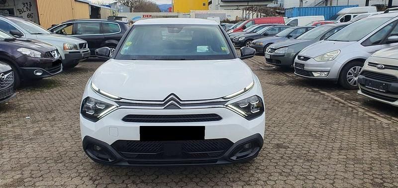 Gebraucht Citroën C4 Feel 131 PS (96 kW) 2022 Weiß Limousine