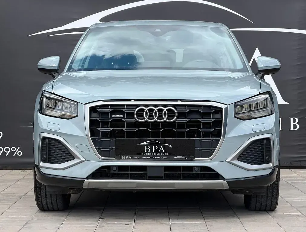 Gebraucht Audi Q2 Advanced 150 PS (110 kW) 2021 Grau SUV