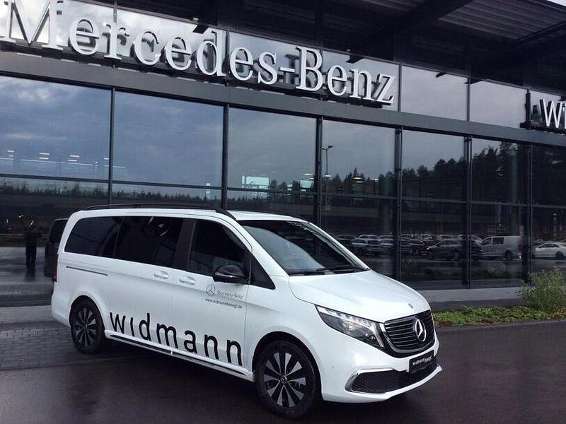Gebraucht Mercedes EQV300 150 kW (204 PS) 2023 Weiß Van / Kleinbus