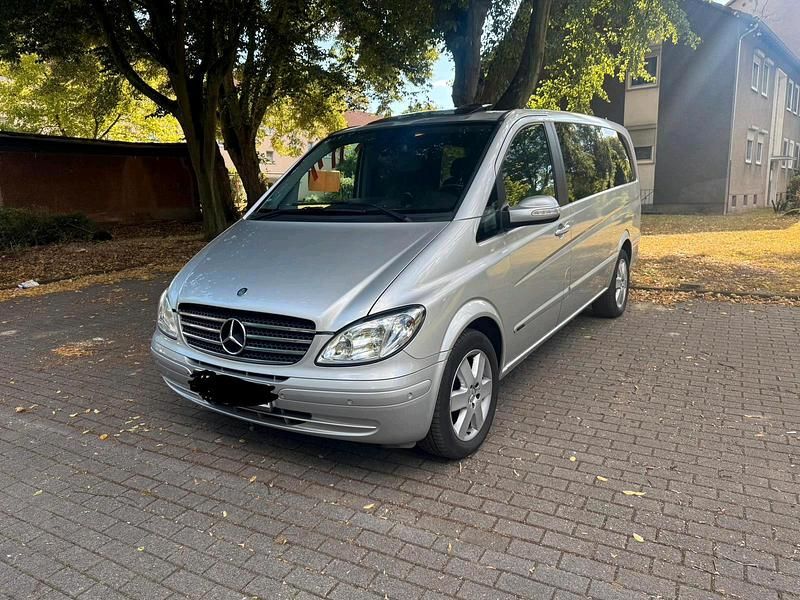 Silber Gebraucht 2007 Mercedes Viano Van / Kleinbus | 8.800 € (Superpreis) - Bild 1/4