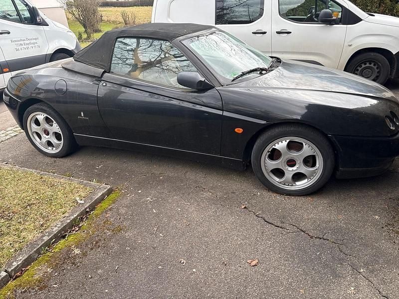 Gebraucht Alfa Romeo Spider 150 PS (110 kW) 2002 Schwarz Cabrio