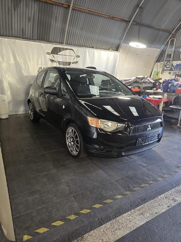 Gebraucht Mitsubishi Colt 75 PS (55 kW) 2009 Schwarz Kleinwagen