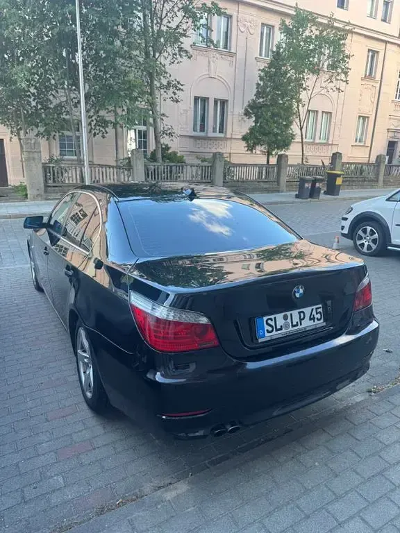 Gebraucht BMW 525 197 PS (144 kW) 2007 Blau Limousine