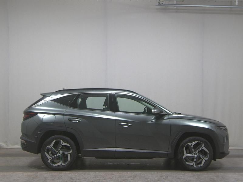 Grau Gebraucht 2022 Hyundai Tucson Life SUV | 20.980 € (Superpreis) - Bild 1/4