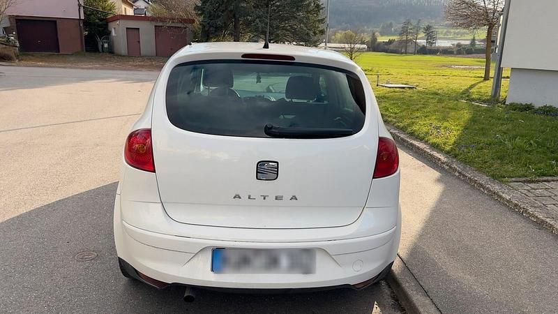 Gebraucht Seat Altea 102 PS (75 kW) 2007 Weiß Kleinwagen