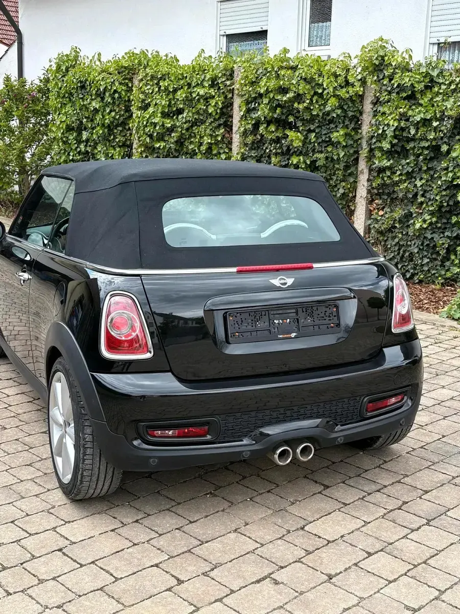 Gebraucht Mini Cooper SD Cabriolet 143 PS (105 kW) 2014 Schwarz Cabrio