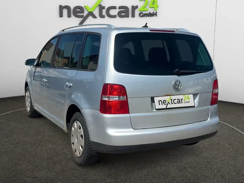 Gebraucht VW Touran Highline 116 PS (85 kW) 2005 Silber Van / Kleinbus
