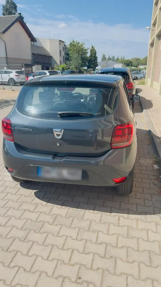 Gebraucht Dacia Sandero Essentiel 75 PS (55 kW) 2017 Grau Limousine