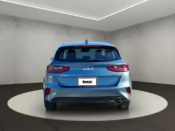 Gebraucht Kia Ceed Vision 140 PS (102 kW) 2025 Grau Kleinwagen