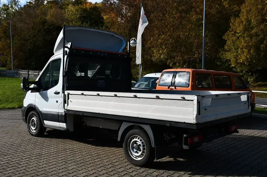 Używany Ford Transit 105 KM (77 kW) 2019 Biały Minivan