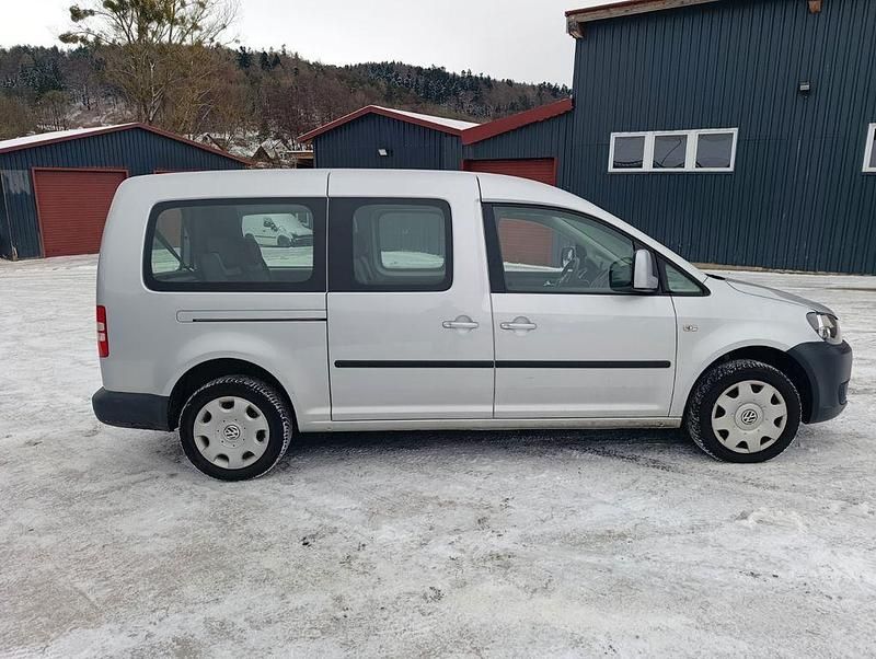 Gebraucht VW Caddy Maxi Trendline 102 PS (75 kW) 2012 Silber Van / Kleinbus