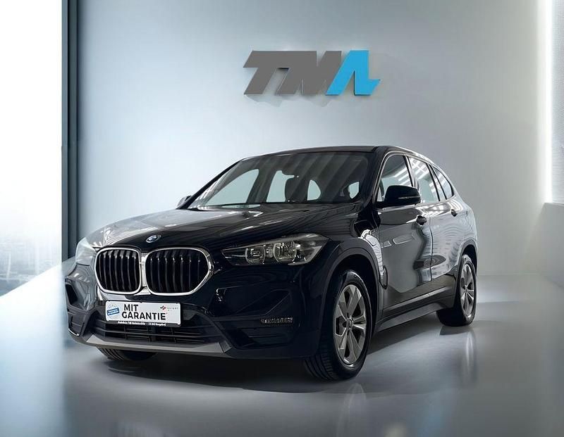 Schwarz Gebraucht 2022 BMW X1 Advantage SUV | 20.199 € (Superpreis) - Bild 1/4