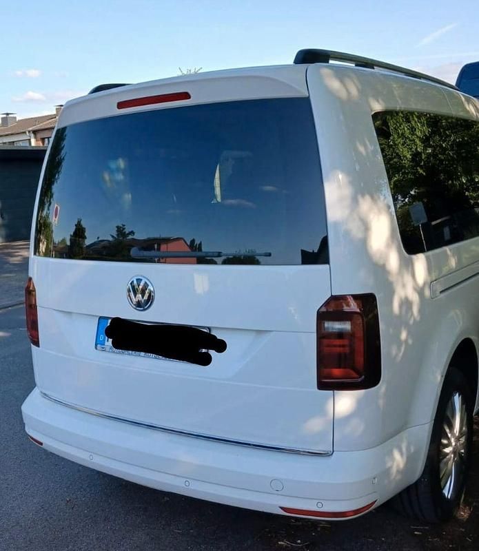 Gebraucht VW Caddy Maxi Highline 131 PS (96 kW) 2019 Weiß Van / Kleinbus