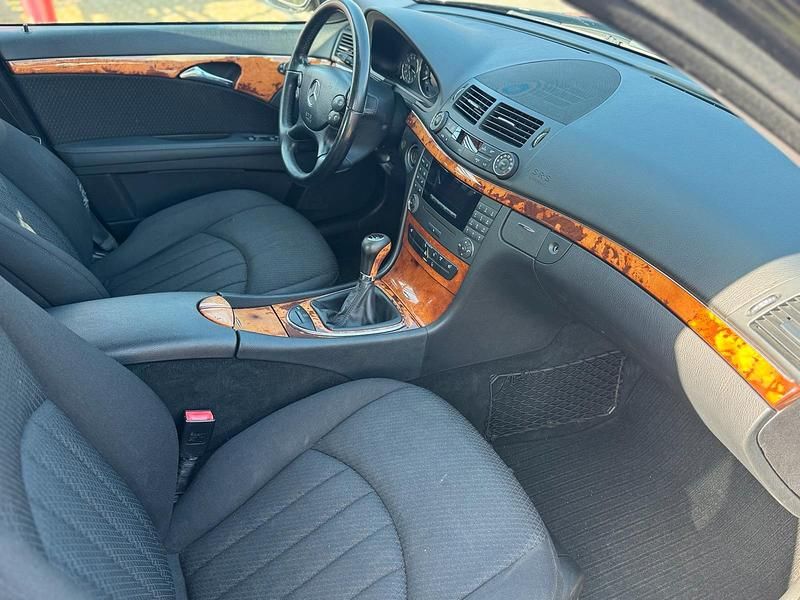 Gebraucht Mercedes E220 2008 Schwarz Kombi