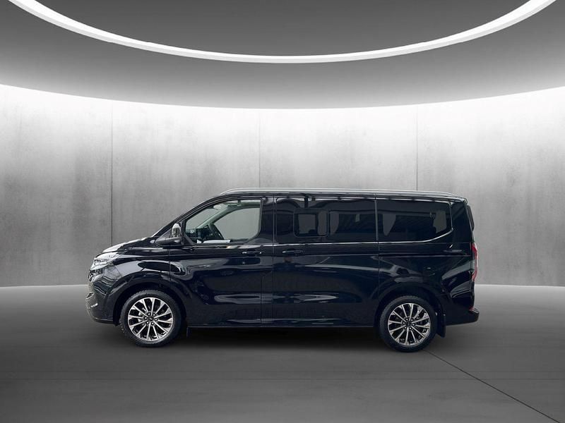 Neu Ford Tourneo Custom Titanium 170 PS (125 kW) 2026 Obsidianschwarz metallic Van