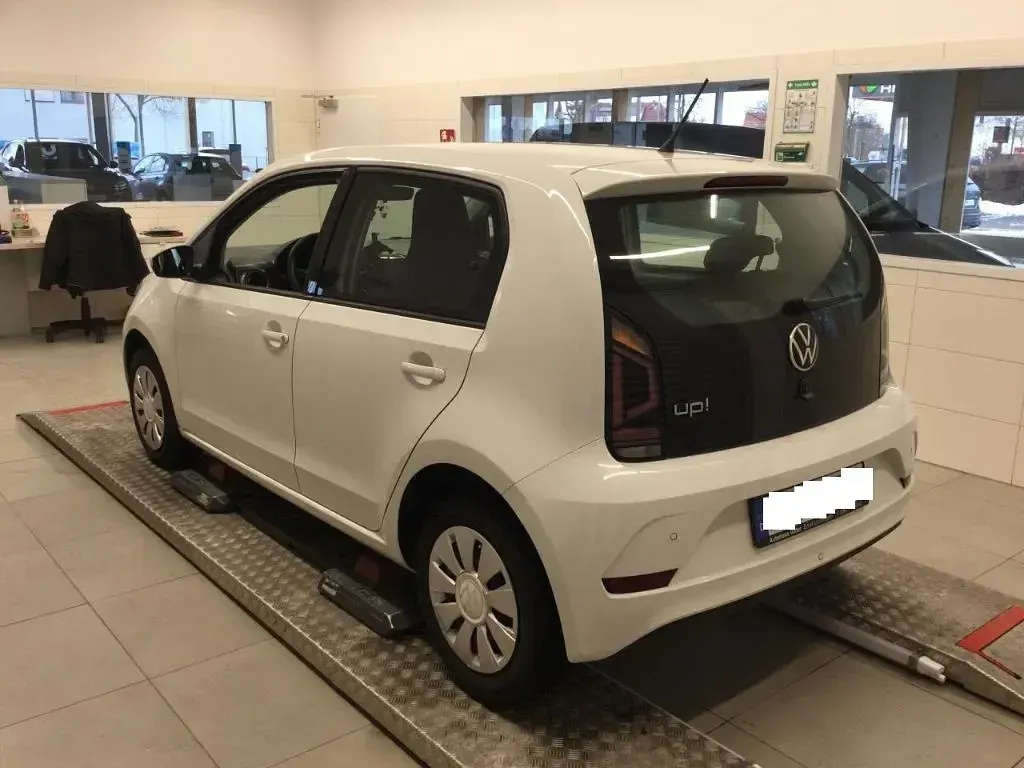 Gebraucht VW up! 65 PS (47 kW) 2023 Pure white Kleinwagen
